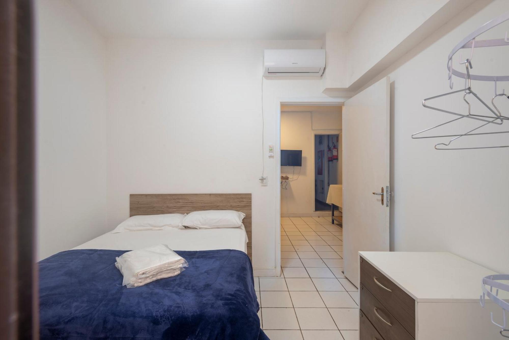 01 1 Quarto, Centro Bc